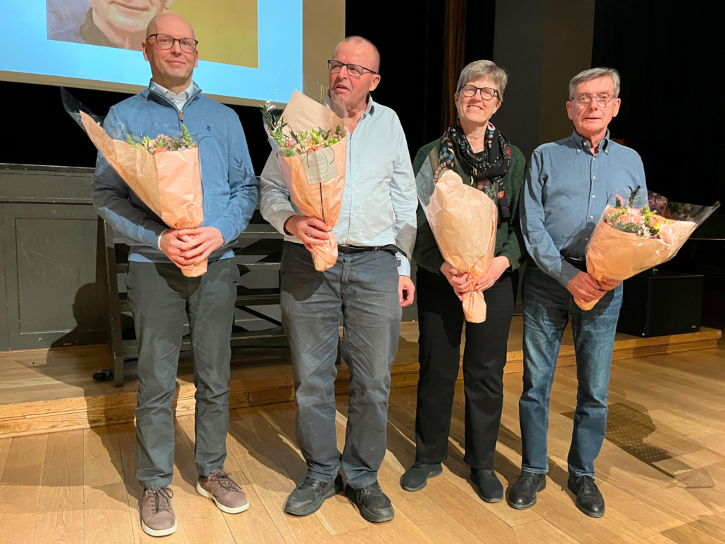 Terje Svindseth, Gunnvald Grønvik, Kari Bjørke og Tormod Bønes blir utnemnde som heidersmedlemmar på årsmøtet i BUL 26. mars 2025